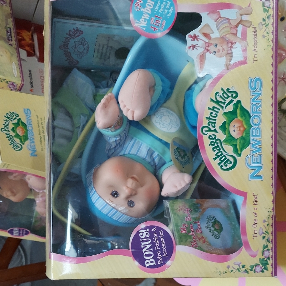 Cabbage Patch Kids - Picture 2 of 6